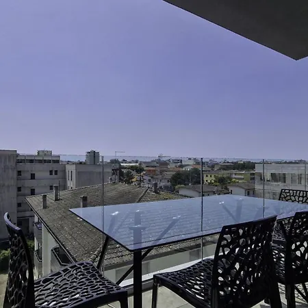 Enjoy The Comfort Of A Modern Flat Apartmán *